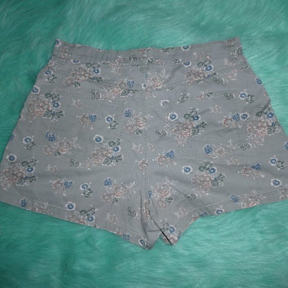 Vintage Red Rover Jean Shorts - Picture 3 of 7